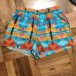 AMAZING TIE DYE SHORTS